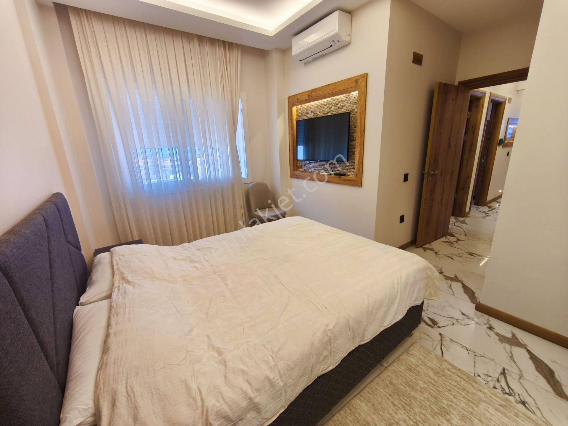 Kuşadası Ege Mahallesi’nde Satılık Panoramik Manzaralı, A Plus, 3+1 Daire… - Görsel 9