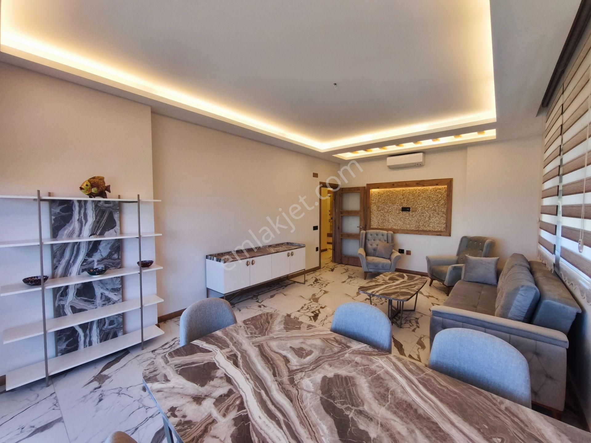 Kuşadası Ege Mahallesi’nde Satılık Panoramik Manzaralı, A Plus, 3+1 Daire… - Görsel 5