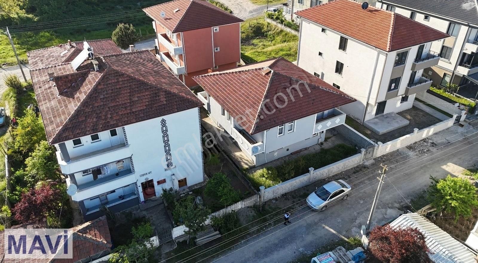 Arsa Fiyatını Ver, 2 Adet 3+1 Bedava