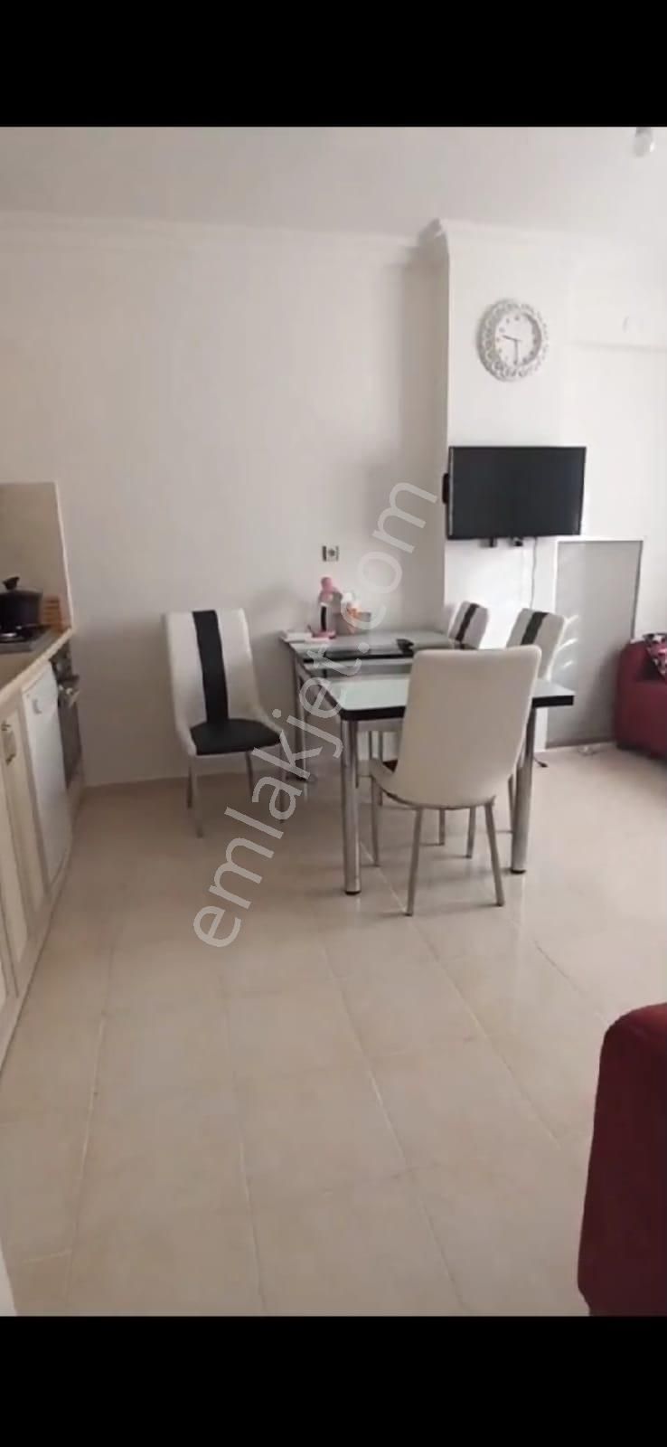 Yeni Mahallede 1+1 Satılık Daire