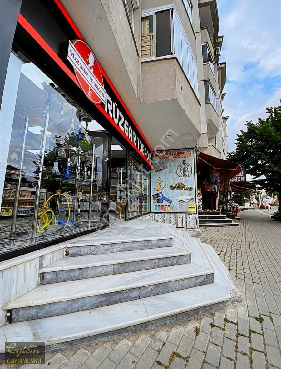 Eylem Gayrimenkulden Altinova Ana Caddede Satılık İşyeri