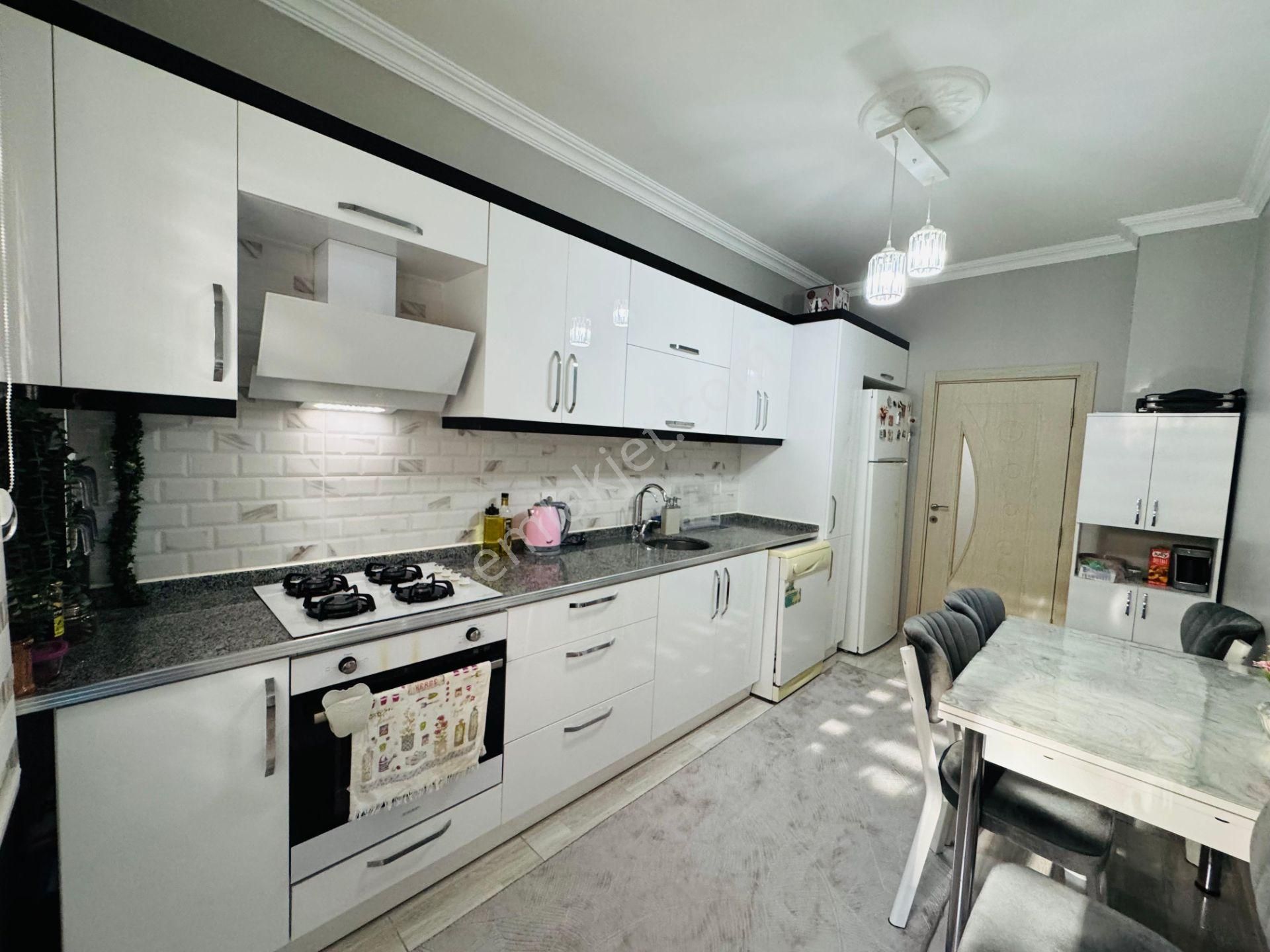Merpa İnş'tan Çerkezköy İstasyon Mah Tepe'de İskanlı,balkonlu 2+1 Ev