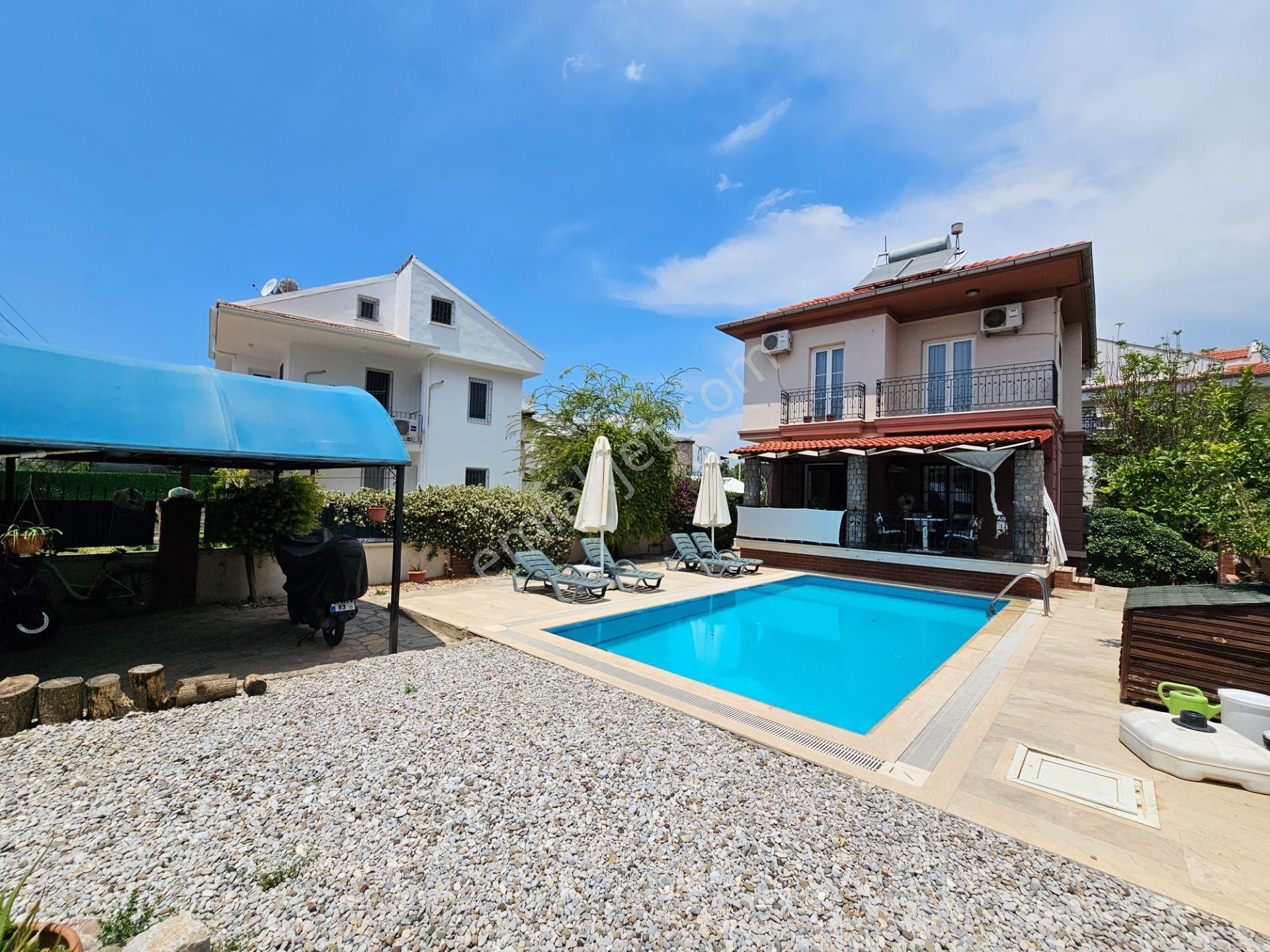 Goldhouse Dan Satılık Villa Foça Da Yatırımlık 3+1 Havuzlu Müstakil