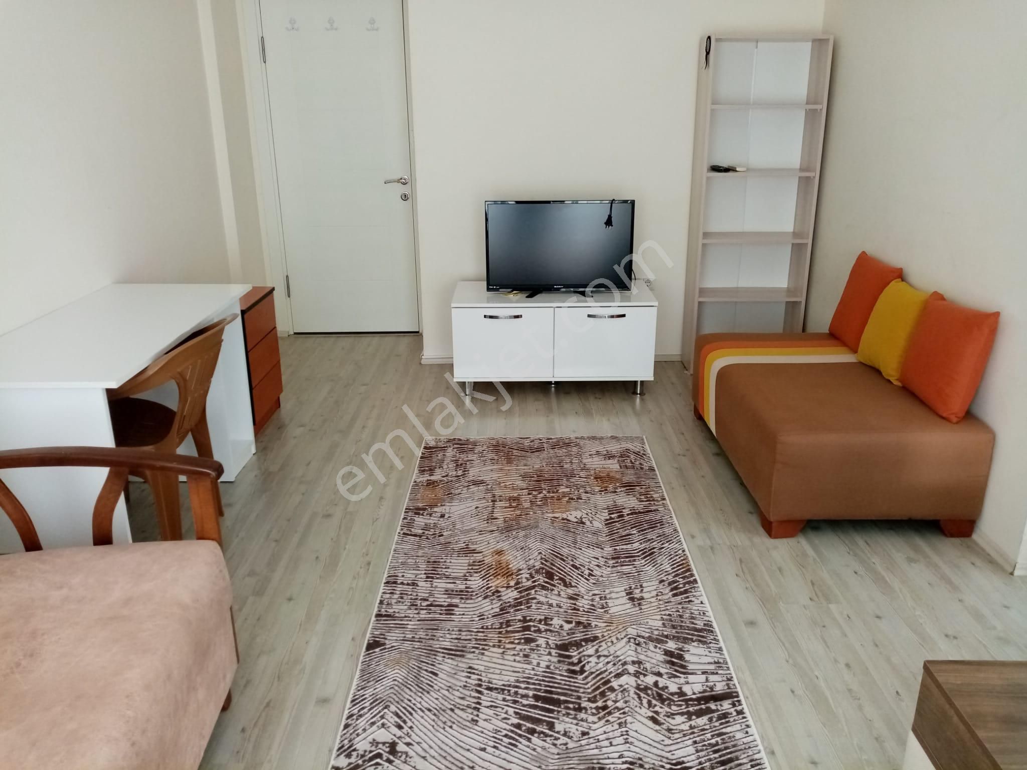 Balıkesir Bahçelievler.demirdağ Emlaktan Eşyalı Kiralık 1+1 Ara Kat Daire