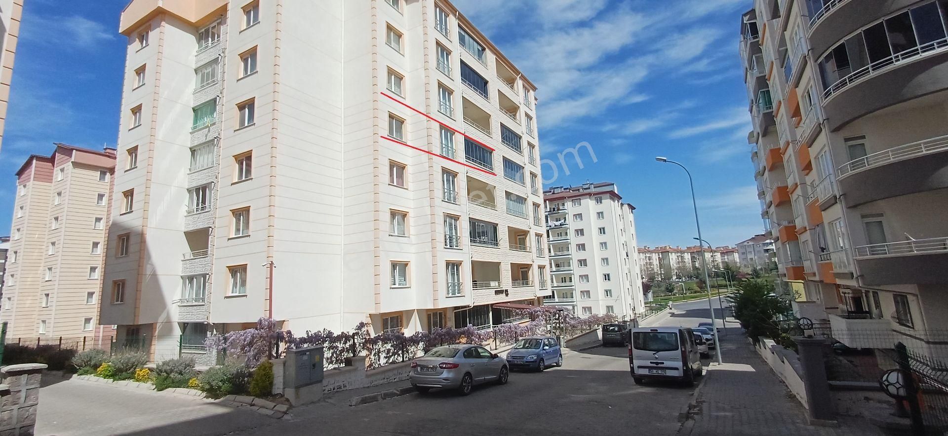 Satılık Ferah Ve Konforlu 3+1 Daire