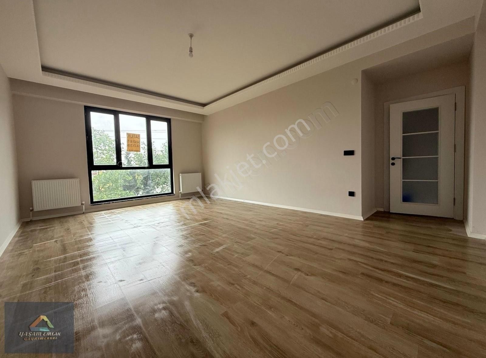 Yaşam'dan Akşemsettin Mahallesinde Geniş 3+1 Satılık Daire