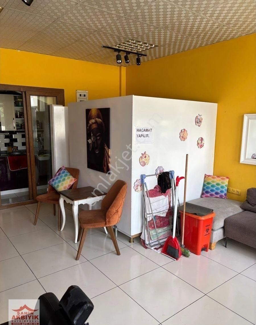 Bayraklı 100 Yıl Yakını 40 M2 Ofis İşyeri - Görsel 2