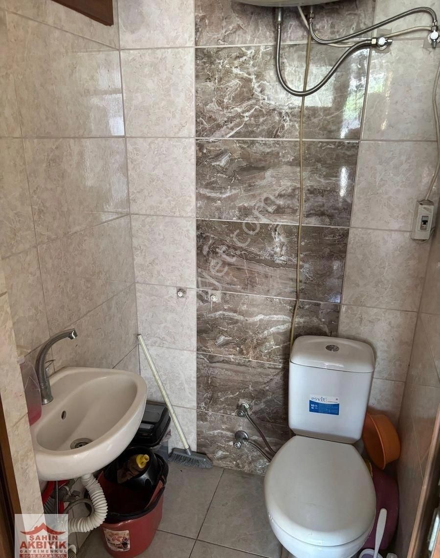 Bayraklı 100 Yıl Yakını 40 M2 Ofis İşyeri - Görsel 22