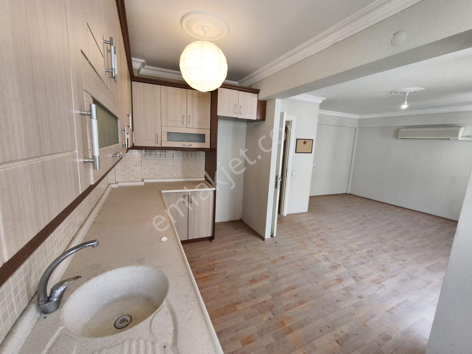 Balçovada Yeni Binada J.termal Isıtmalı Arakat Satılık 2+1 Daire - Görsel 7