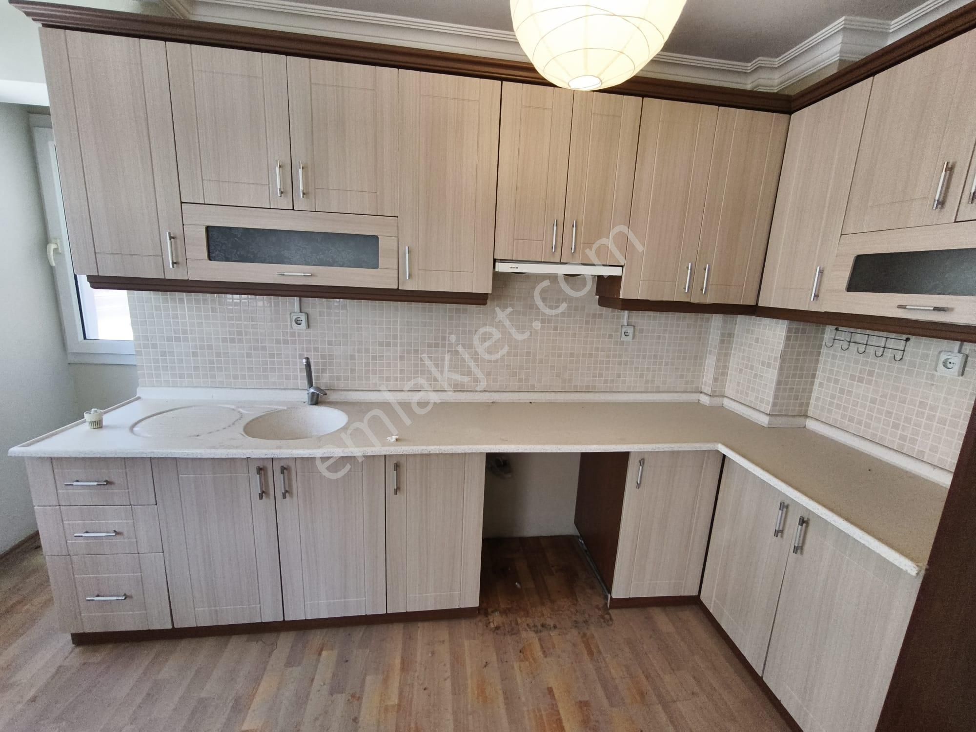 Balçovada Yeni Binada J.termal Isıtmalı Arakat Satılık 2+1 Daire - Görsel 5