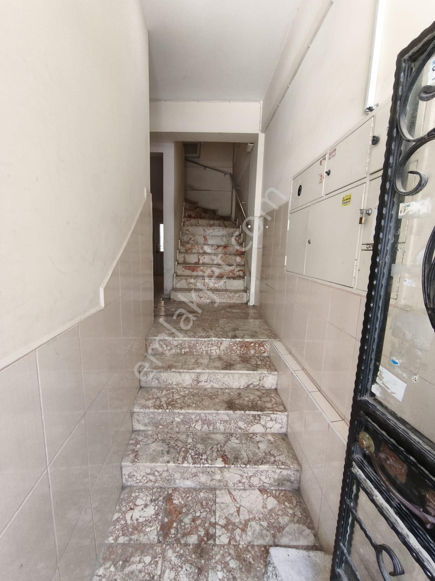 Balçovada Yeni Binada J.termal Isıtmalı Arakat Satılık 2+1 Daire - Görsel 35