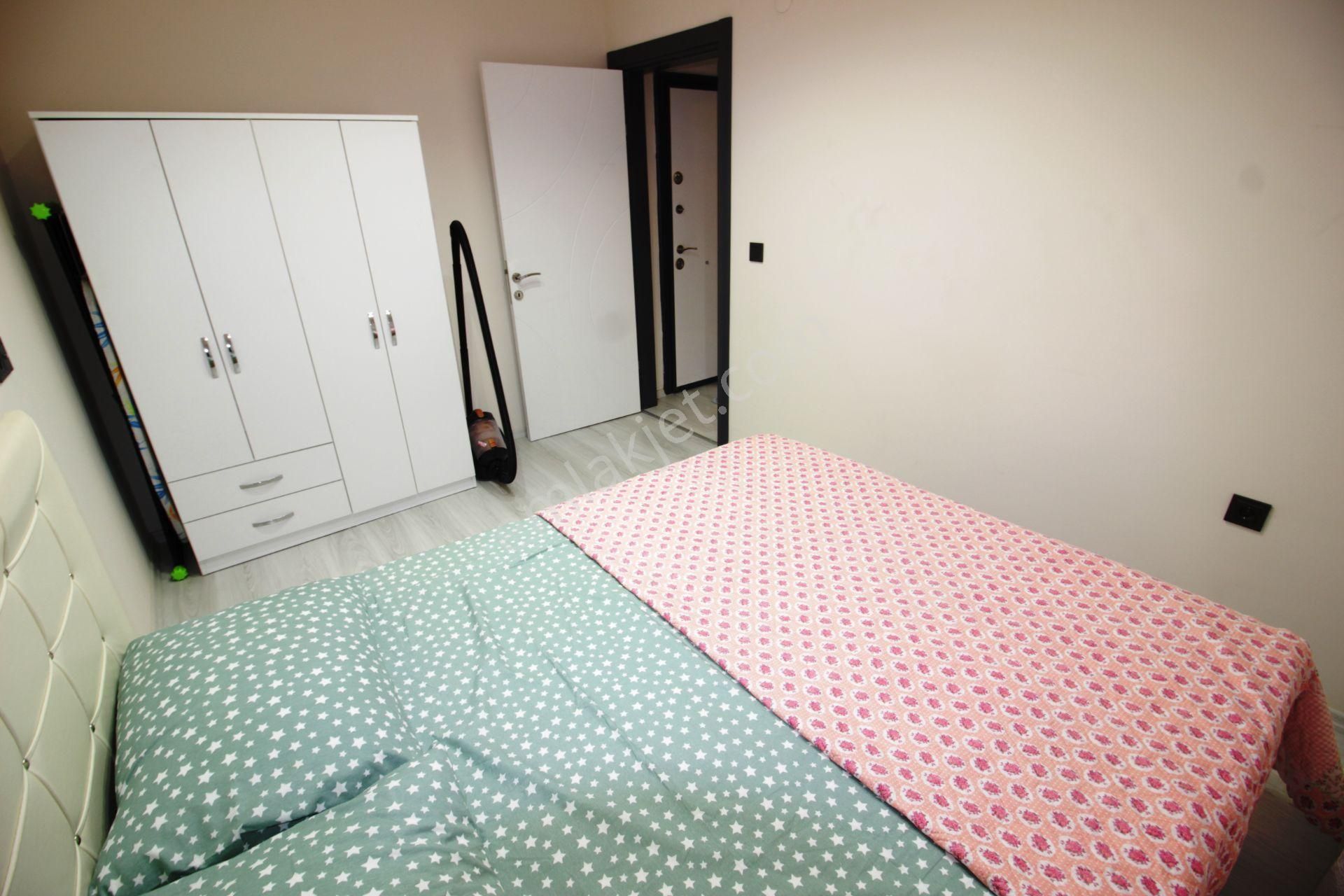 Altınkum Merkezde Denize 50 Adım Full Eşyalı 1+1 Daire