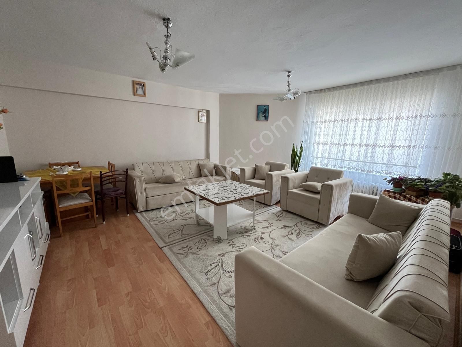 Kale Mahallesi Ata Caddesi Lozanevlerinde Satılık 5 Katlı Binanın 5. Katı 3+1 Daire
