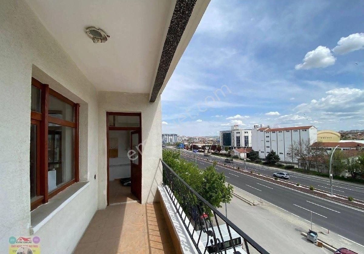 Polatlı Zaferde 3+1/135mk Ara Kat Asansörlü Kiralık Daire