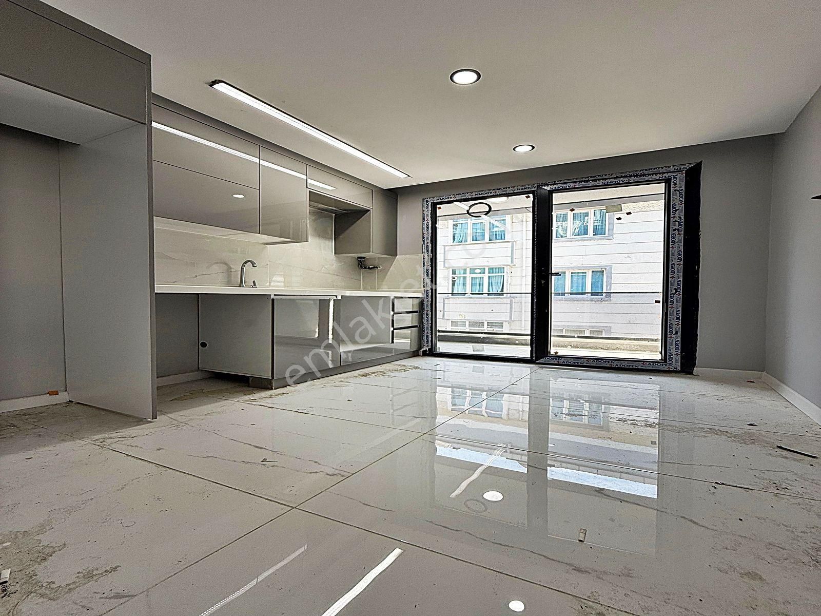 Cadde34 Yapı'dan Yönetmeliğe Ve %80 Krediye Uygun Sıfır Metrobüsün Dibinde 3+1 Satılık Daire!!!