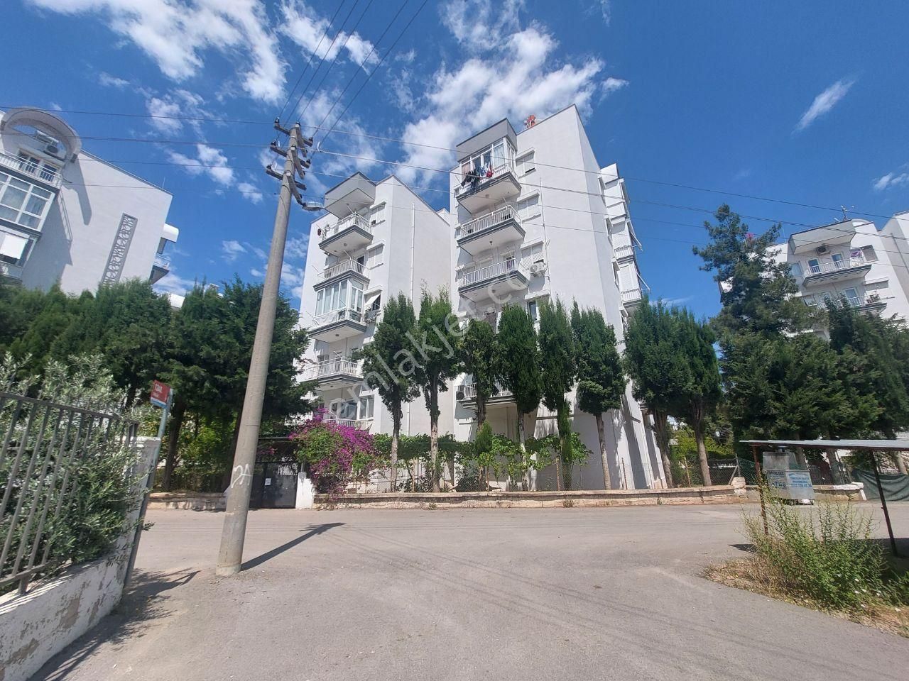 Karabüklüler Sitesi'nde 3+1 Eşyalı Kiralık Daire