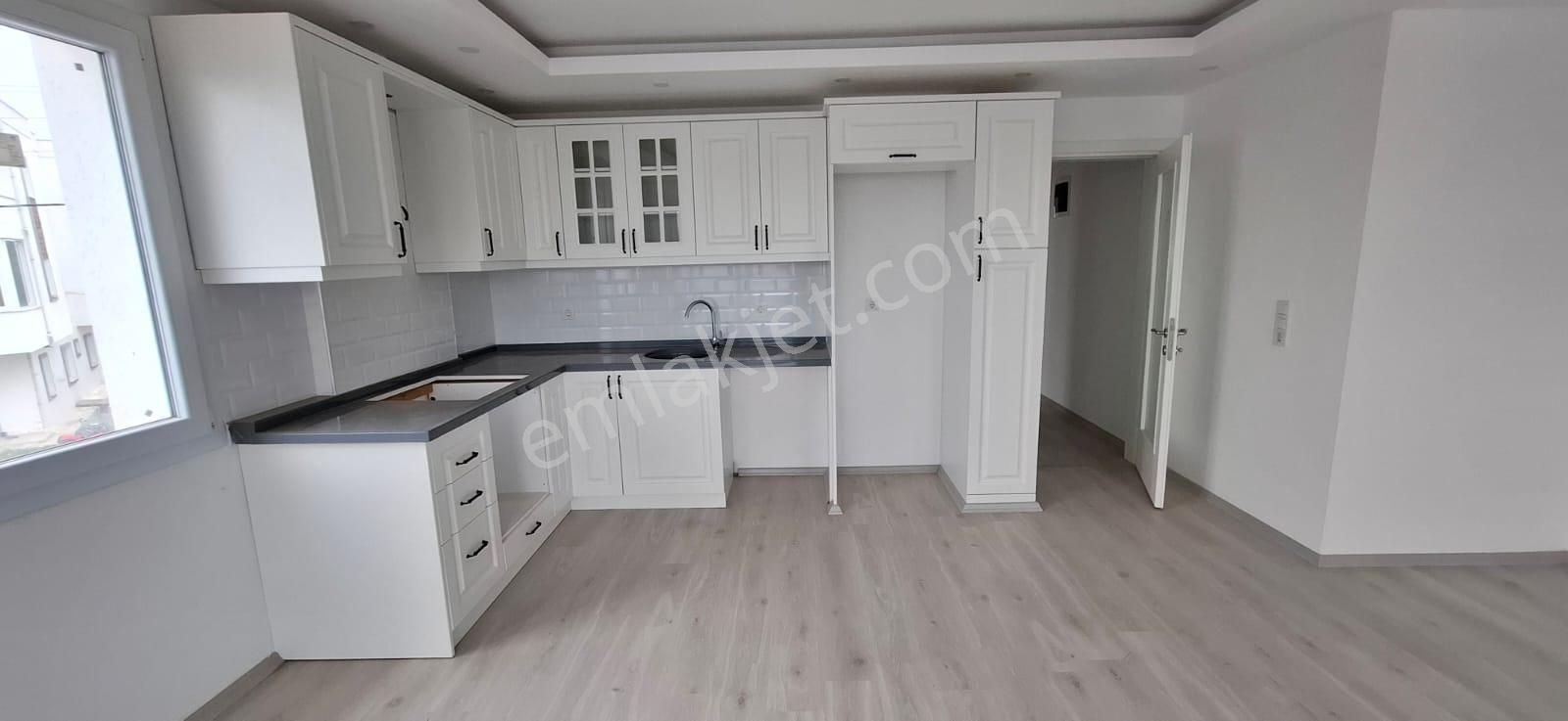Mumcuların Girişinde Satılık 2+1 Daire