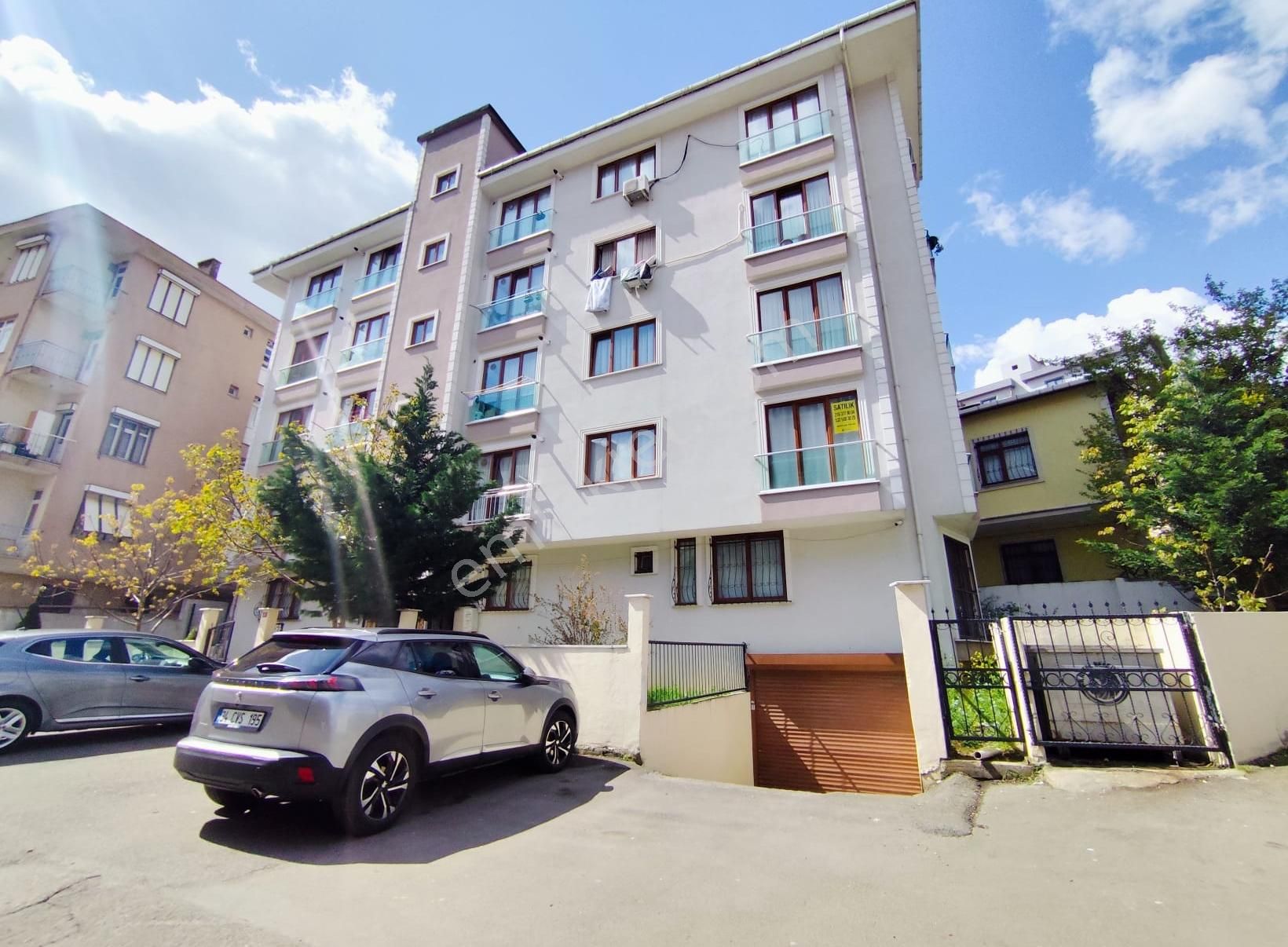 Mertcan Dan Adnan Kahveci Metroya Yürüme Arakat 2+1 Lüks Kiralık