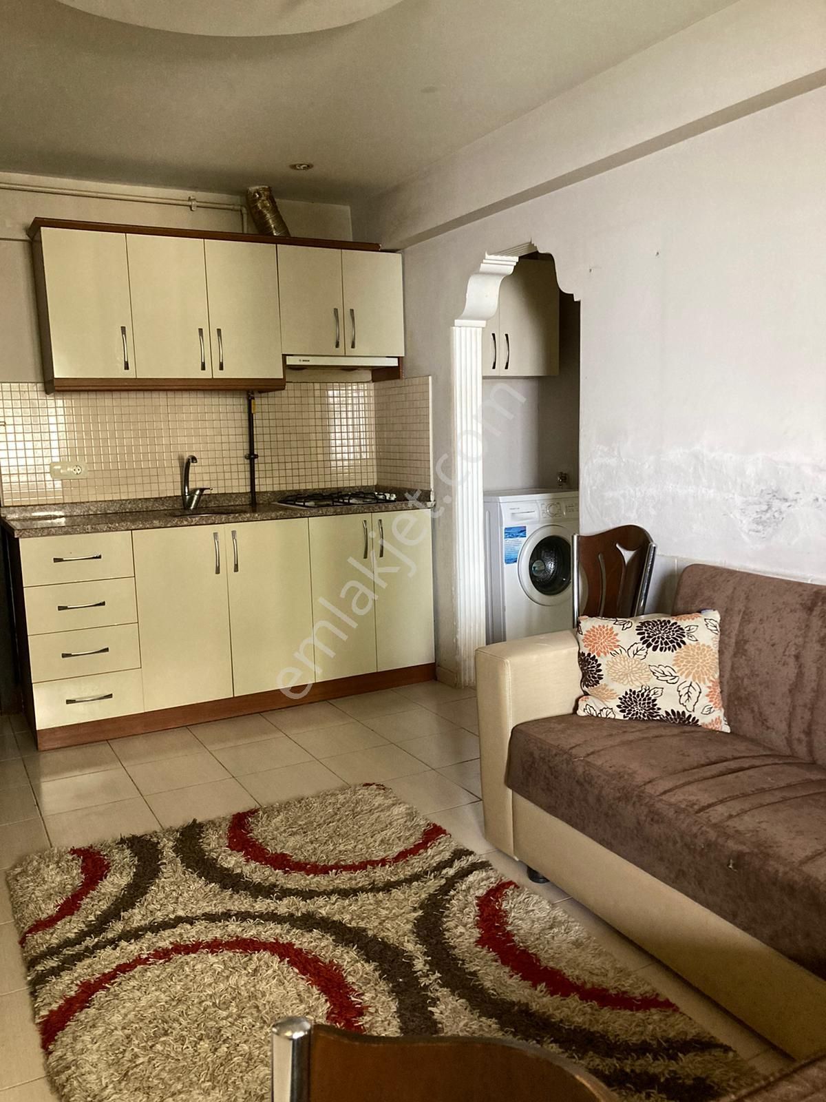 Ender Uysal Gayrimenkulden Kampüste Yakıt İnternet Dahil 1+1 Eşyalı Apart...