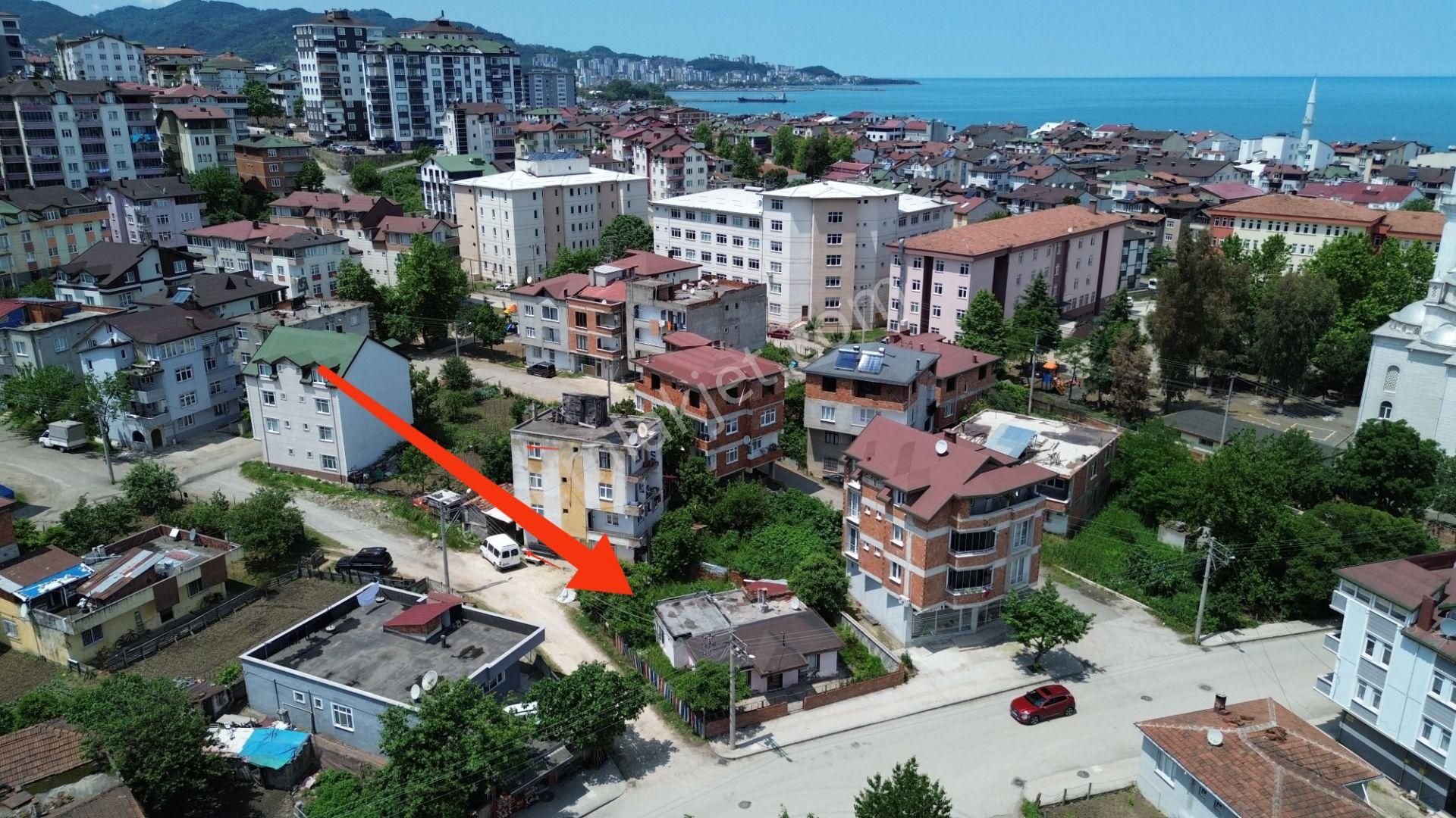 Z Grup Kurtuluş Mahallesi Denize Çok Yakın Ana Yola Cephe Üstünde Ev Olan Arsa