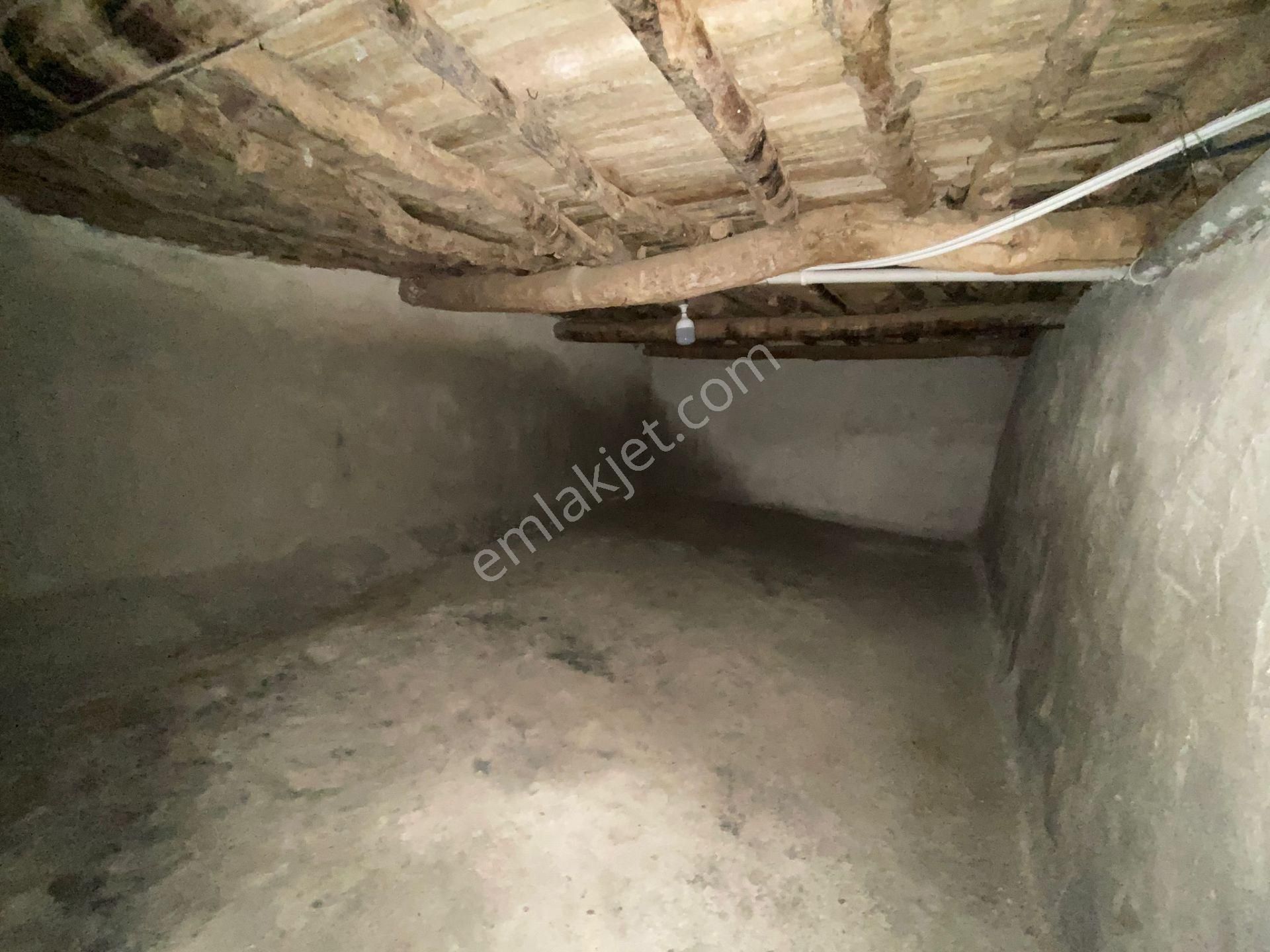 Gülcü Gayrimenkulden Beydağ Halıköy'de Satılık Bahçeli Müstakil Ev - Görsel 18