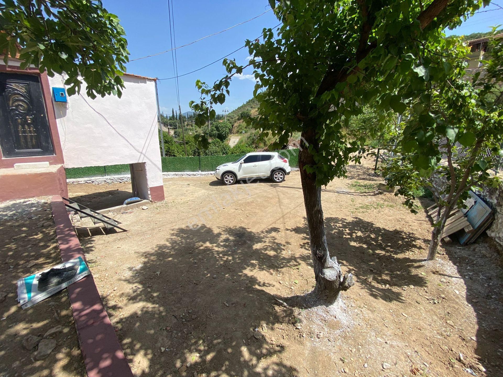 Gülcü Gayrimenkulden Beydağ Halıköy'de Satılık Bahçeli Müstakil Ev - Görsel 9