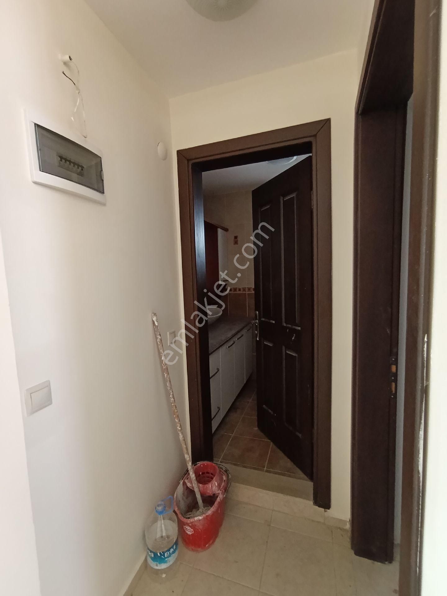 Kadınlar Denizi'nde Denız Manzaralı Site İçi Müstakil Satılık 3+1 Villa - Görsel 32
