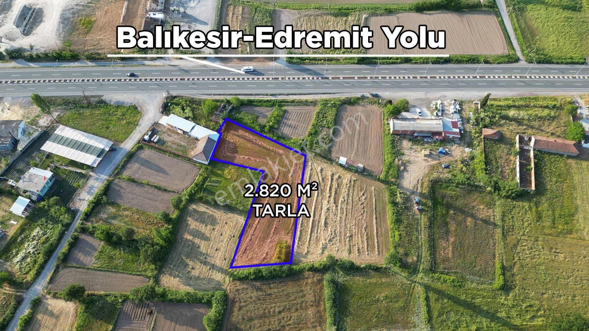 Re/max İnci'den Gökçeyazı'da Yatırımlık 2.821 M2 Tarla