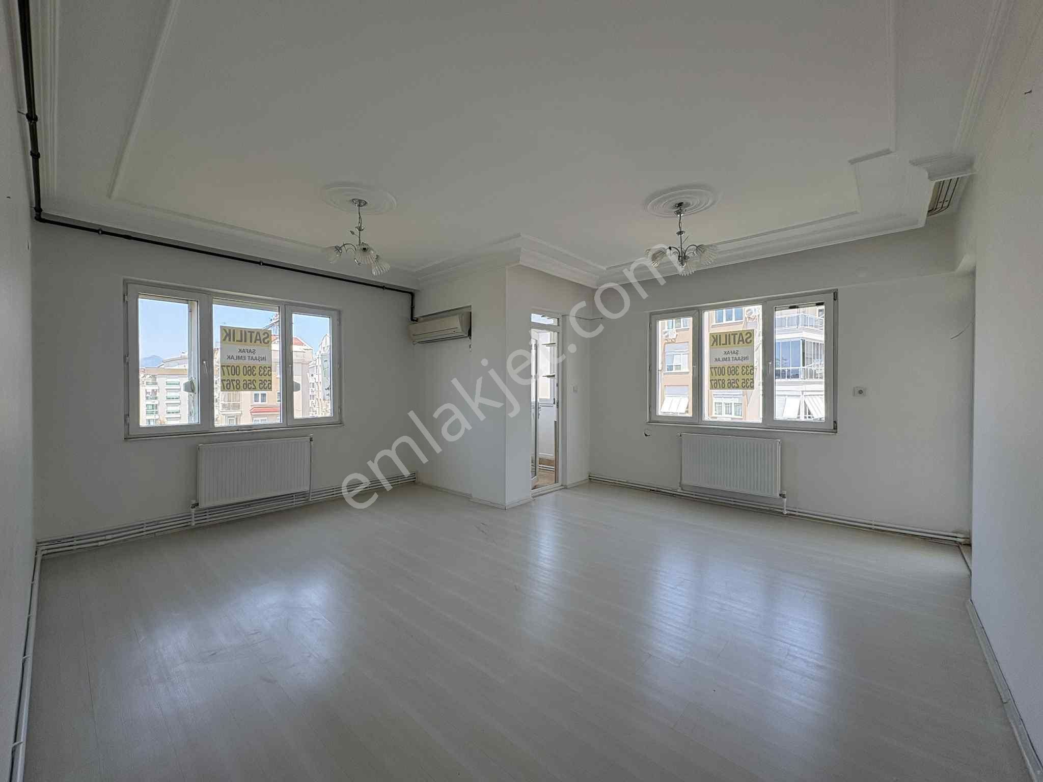 Şafak Emlak Satılık Meydan Kavağı 3+1 145m2 Ara Kat Doğal Gazlı