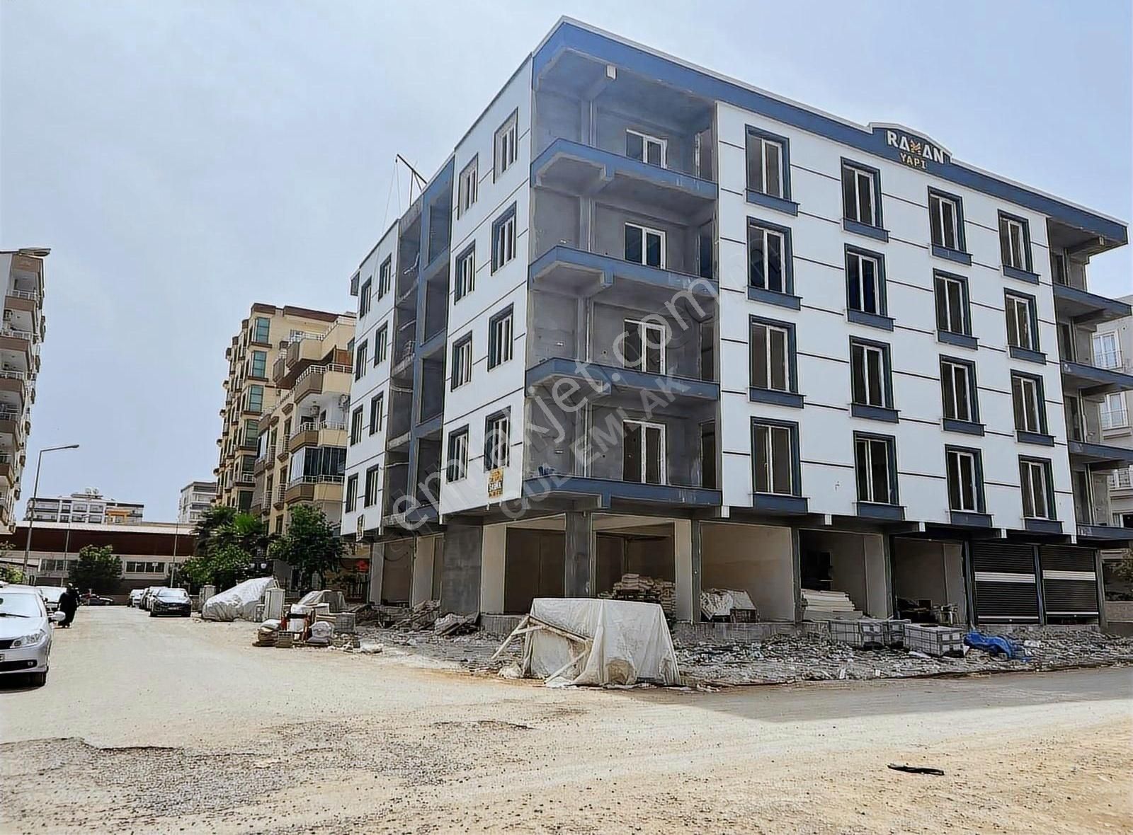 Gül Emlaktan Satılık Okul Ve Cami Yanı Daire