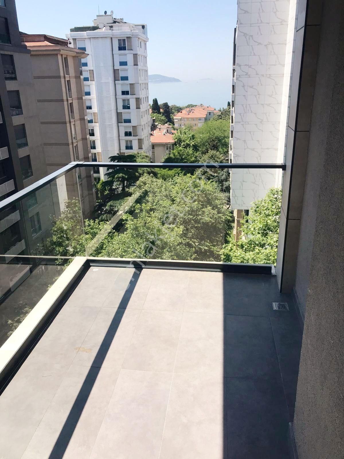 Suadiye Sahil'de Deniz Manzaralı Balkonlu 105 Net 3+1 Daire - Görsel 7