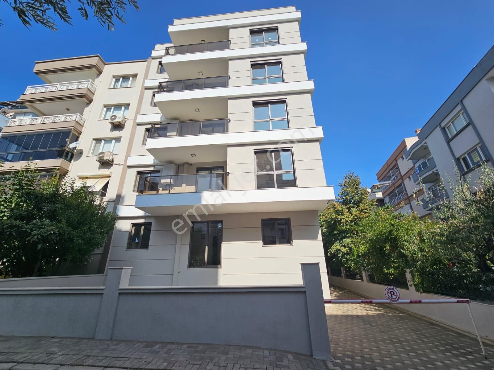Turyap Buca 'dan Gaziemir Atıf Bey Mh.de Lüks 2+1 Daire
