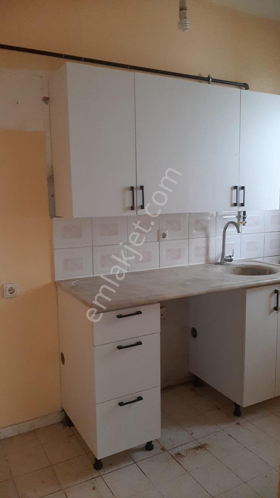 56'larda, 80 M2, 2+1 Kiralık Doğalgazlı İşyeri