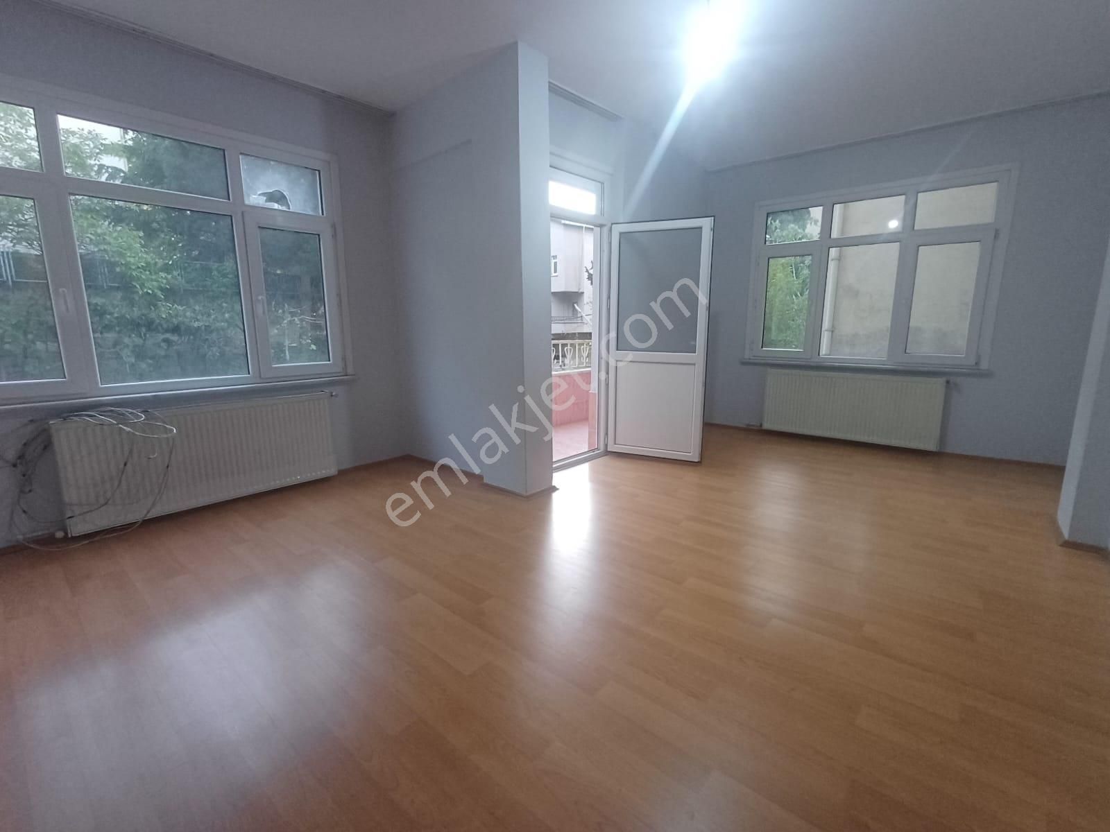 Mertcan Dan Esentepe Mah Metroya Yürüme Arakat 2+1 Balkonlu Kiralık