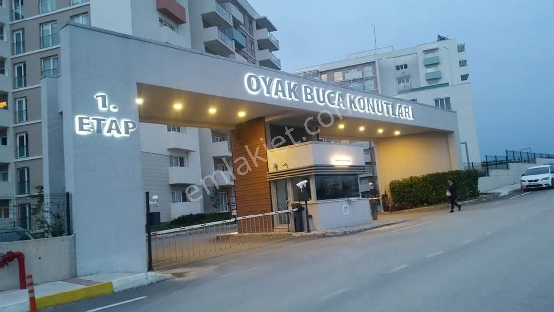 Oyak Buca 1. Etap Da Havuz Manzaralı 3+1 Kiralık Lüks Daire