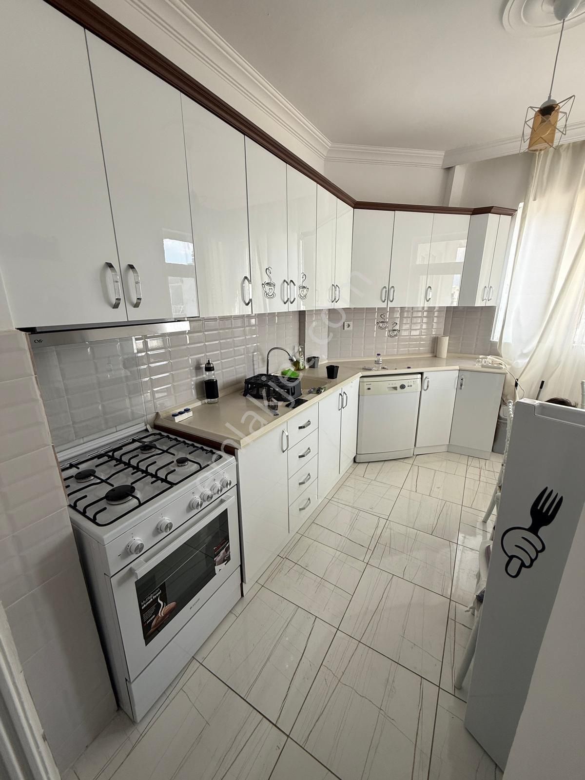 Aydoğmuş Mah 3+1 Kısmi Eşyalı Full Manzaralı Daire