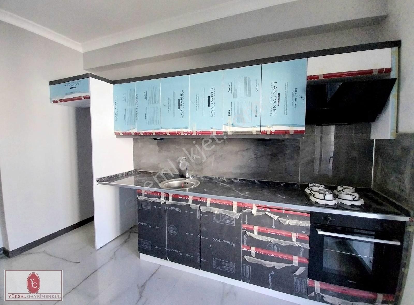 Yükselden Kadıköyde Sıfır Eşsizm2 Önü Açık Ayrı Mutfak3+1 Daire