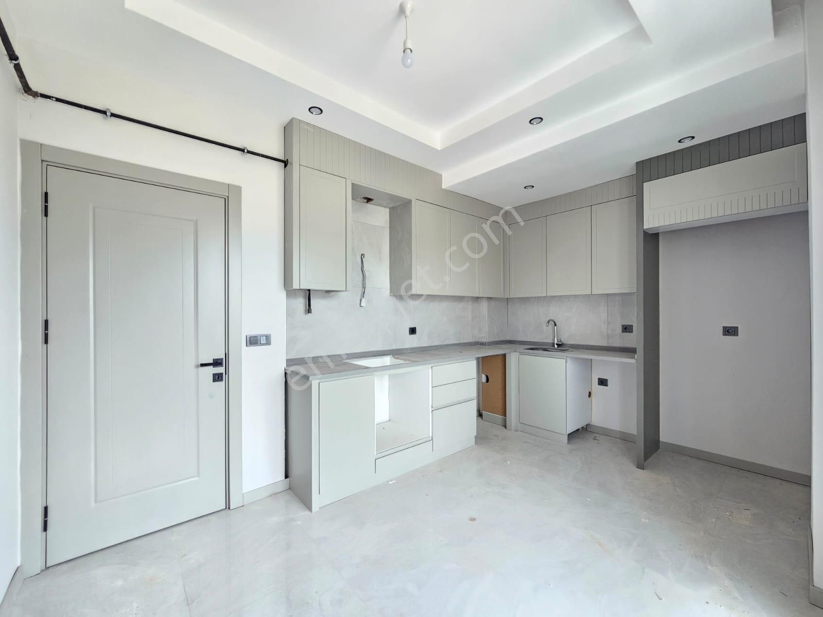 Denizli Şemikler De 2+1 120 M2 Mükemmel Konumda Lüks Satılık Son Daire