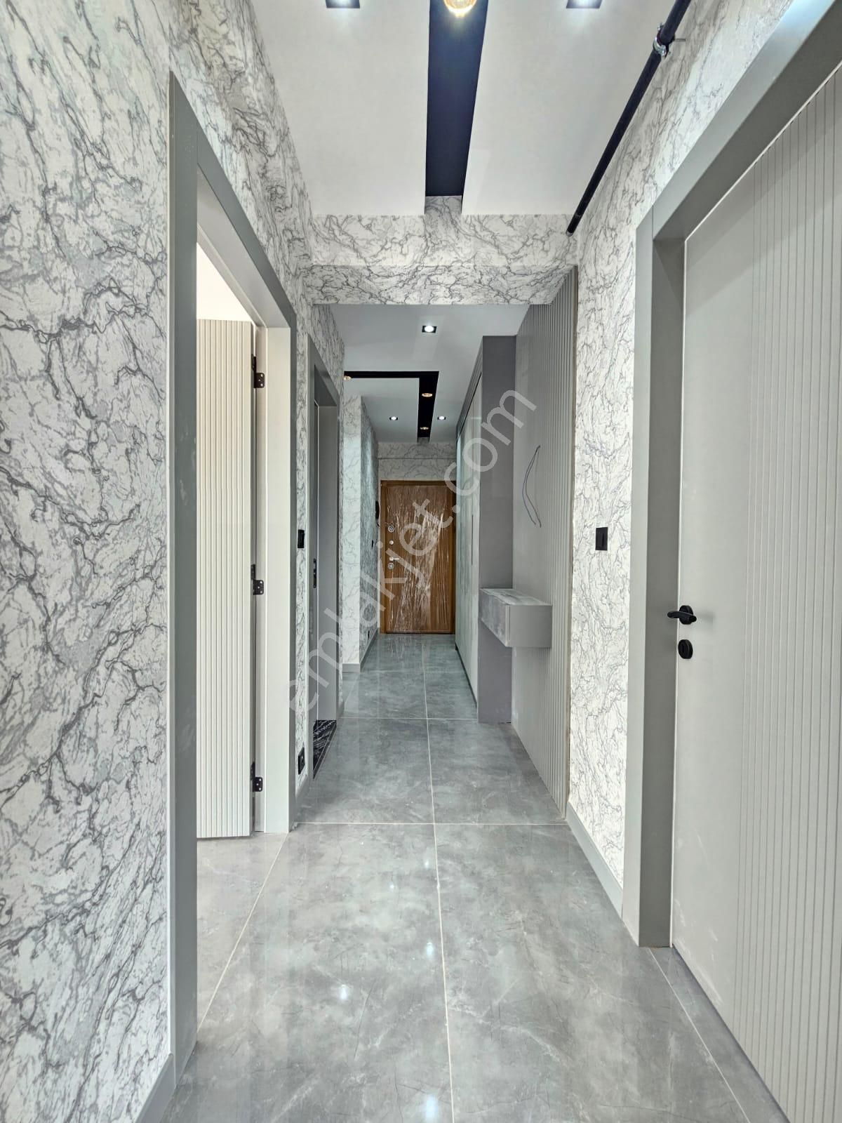 Denizli Şemikler De 2+1 120 M2 Lüks İşçilikte Satılık Daireler