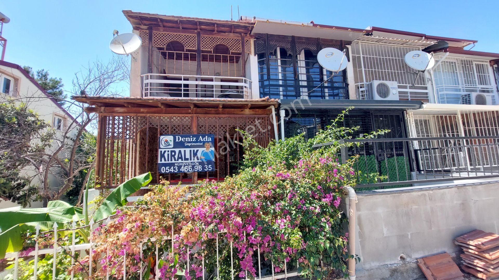 Kuşadası Kadınlar Denizi'nde 4+1 Eşyalı Kiralık Villa