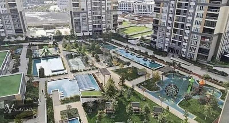 Başakşehir Park Mavera 2'de 3+1 190 M2 Satılık Peyzaj Daire...