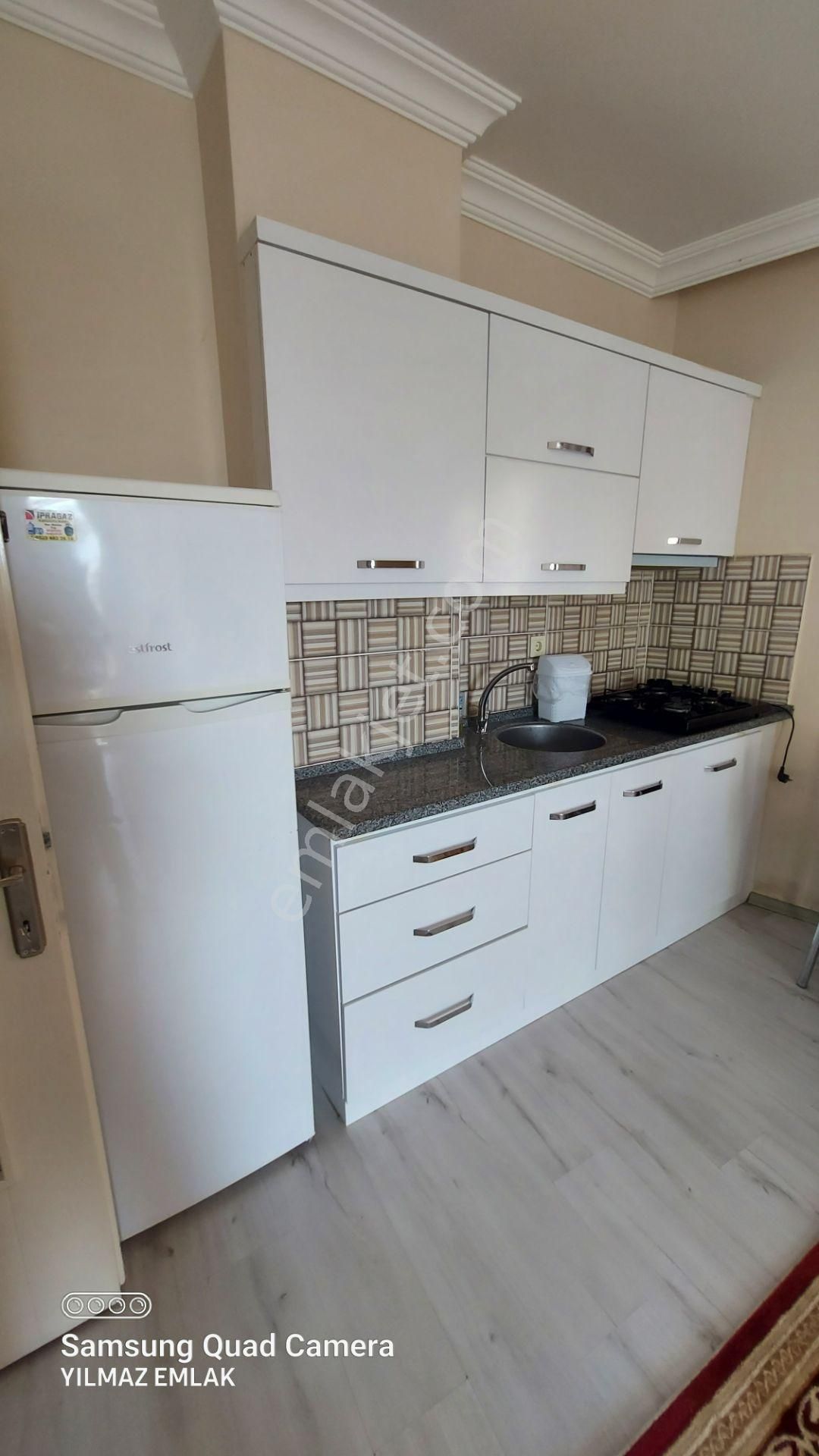 207 İsabeyli Mahallesinde Eşyalı Kiralık 1+1 Daire
