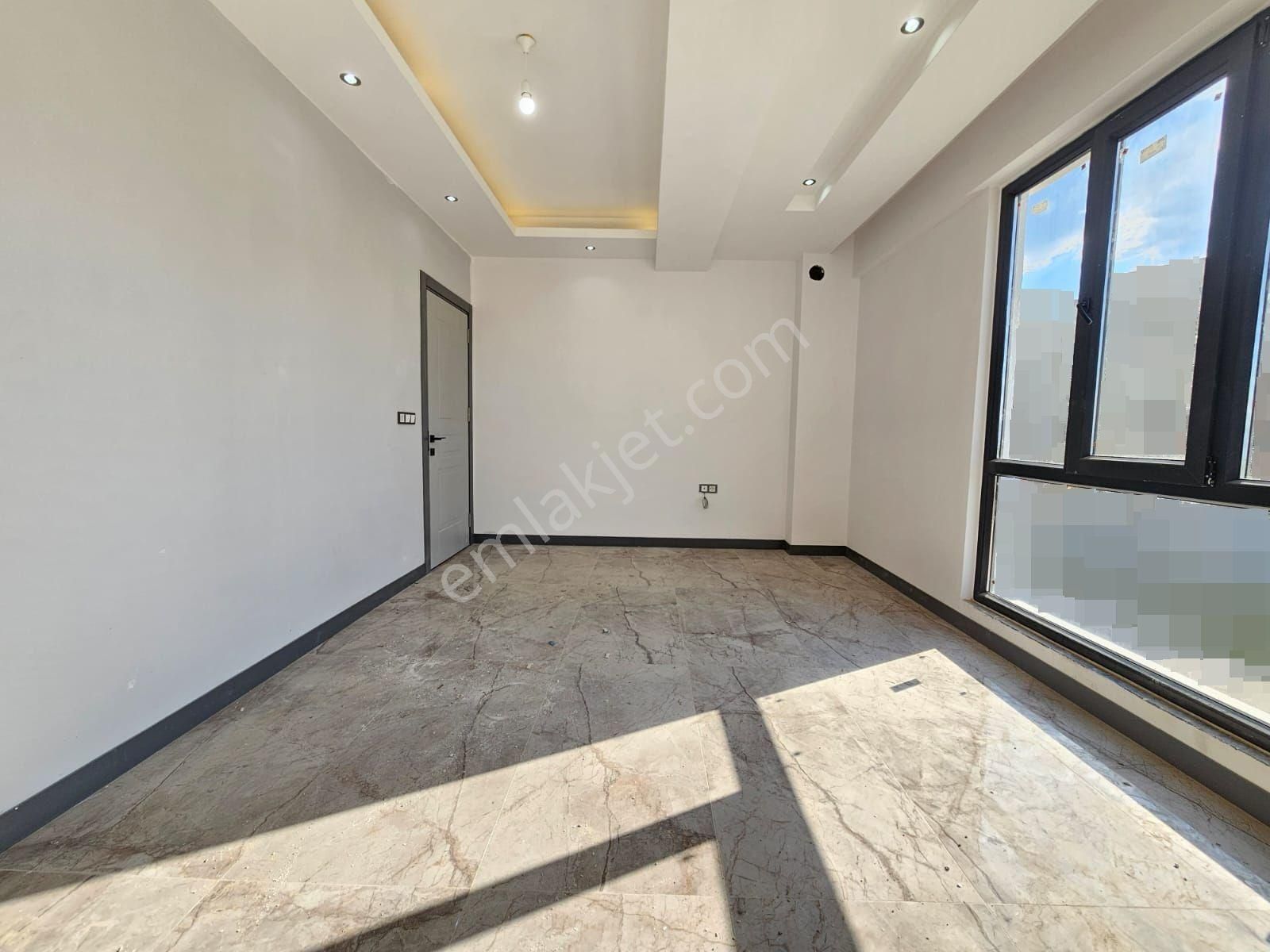 Denizli Karahasanlı Da 2+1 120 M2 Şehir Hastanesine Yakın Lüks Satılık Arakat Daireler