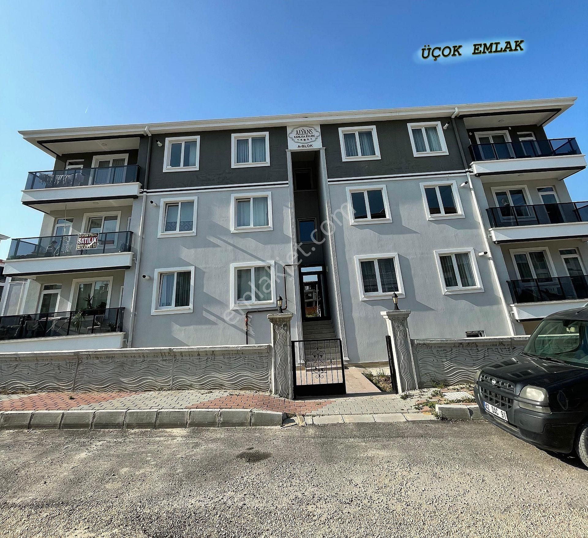 Afyon Üçok Emlaktan Kanlıca Mah Satılık 3+1 Arakat Daire