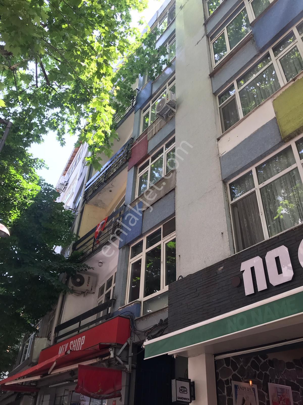 Beşiktaş Ihlamur Dere Cad. Üzerinde Ferah 1+1 Kiralık Daire