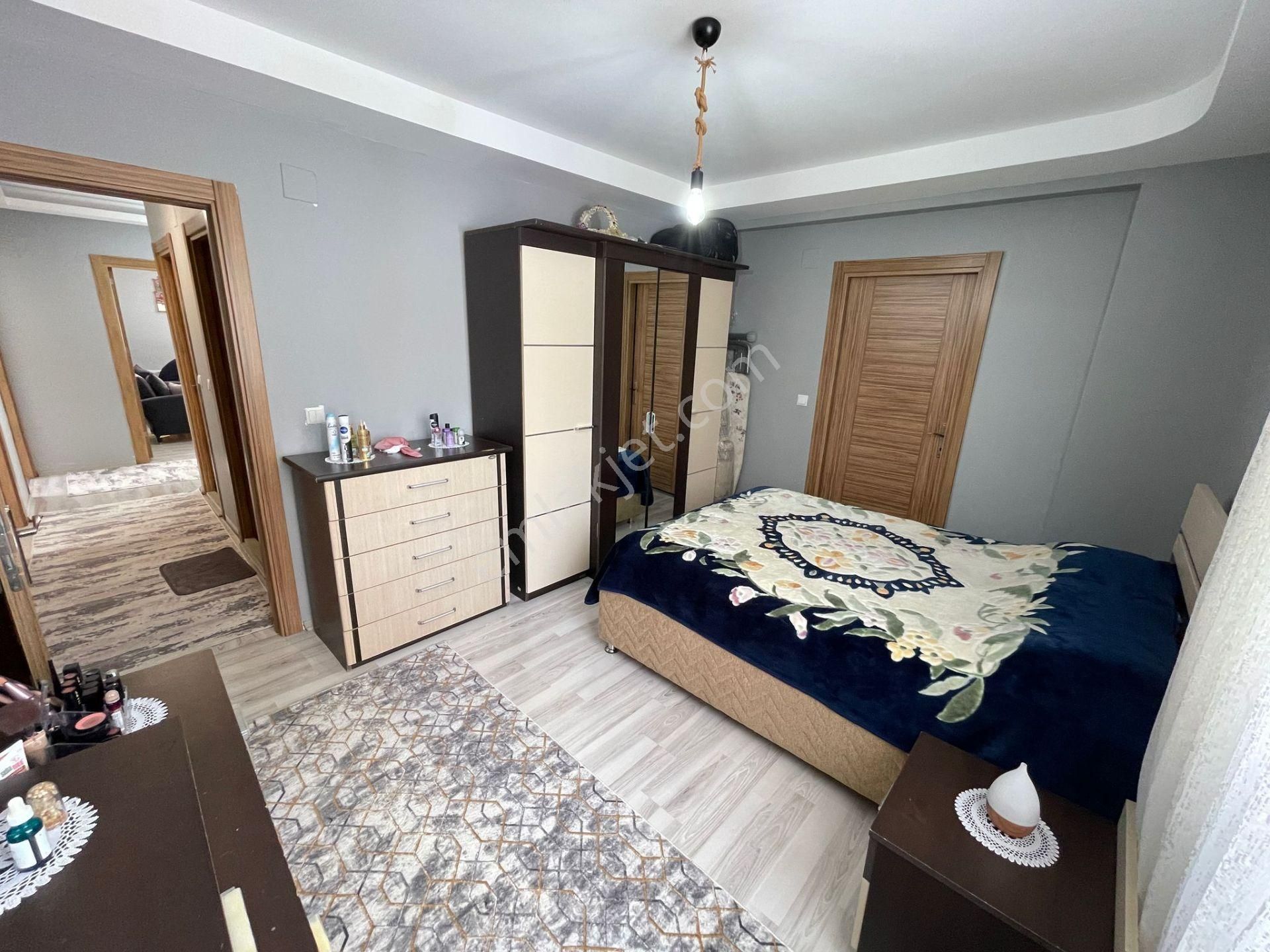 Satılık Hasarsız 2+1 Yüzüncü Yılda Havuzlu Site İçerisin De 3250000 Tl.. - Görsel 9