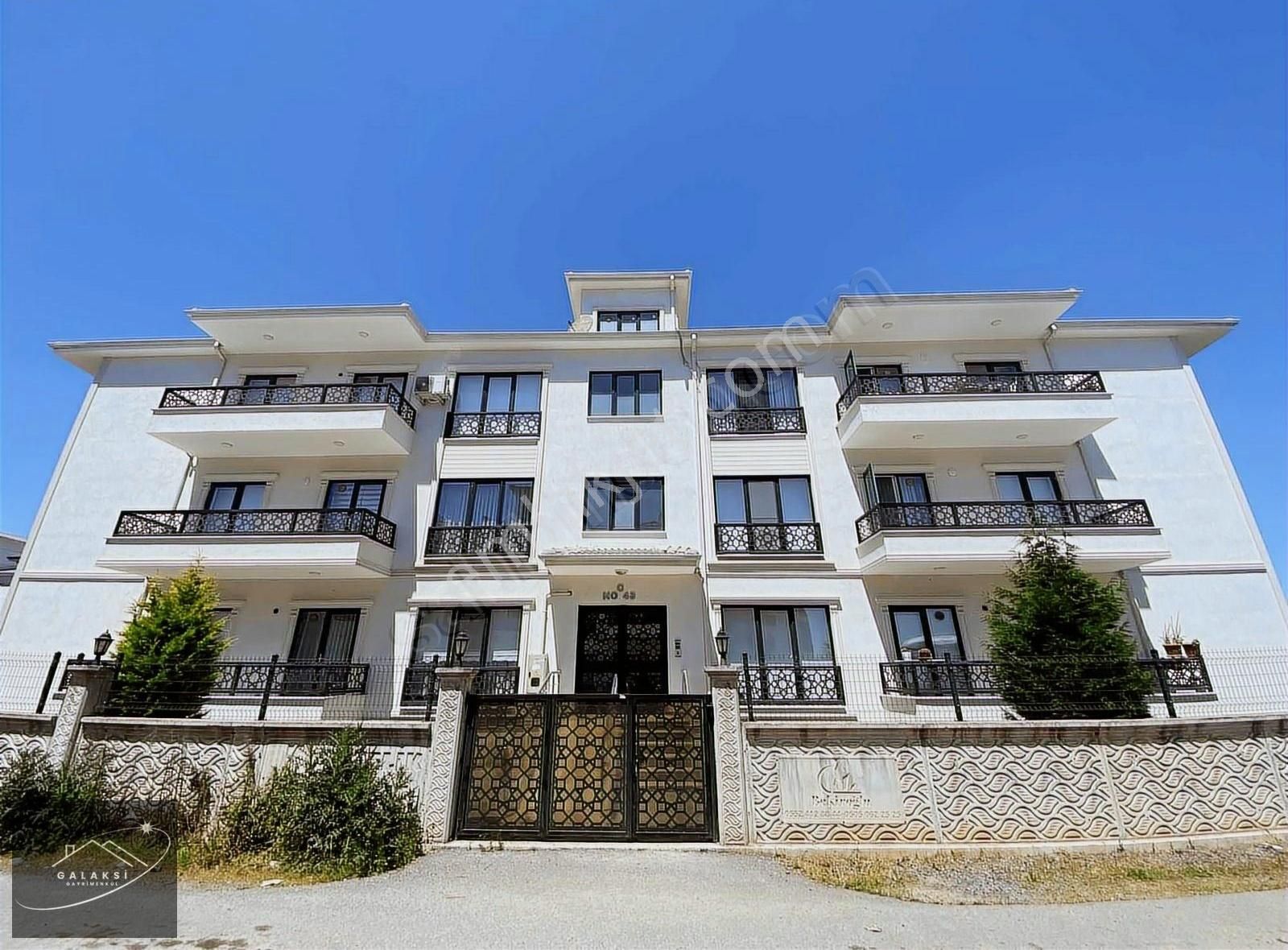 Yeni Stad Arkası Merkezi Konum 3+1 Geniş, Site İçi Satılık Daire