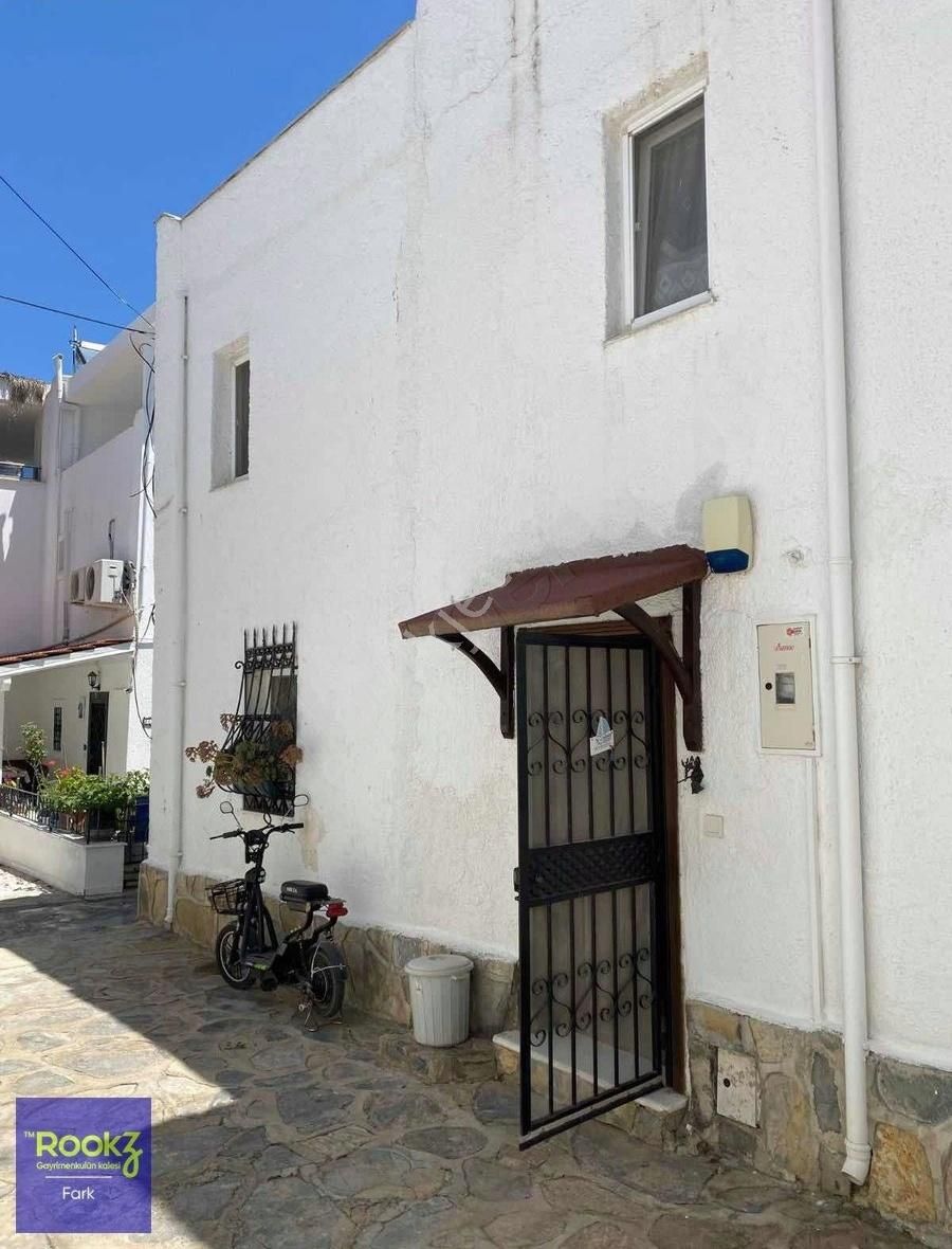Kiralık Bodrum Torba Deniz Manzaralı 4+1 Triplex Eşyalı