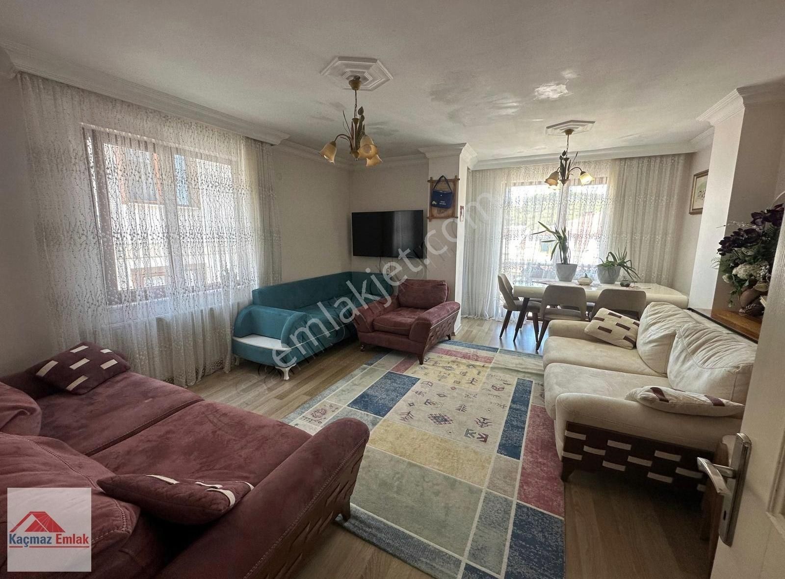 Maltepe Girne Mh'de Geniş 2 Daire Olacak Şekilde Satılık5+2daire