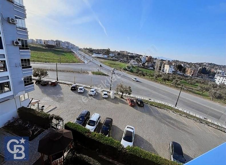 Breeze Park Sitesi'nde Eşyalı 140m2 Kiralık 3+1 Daire